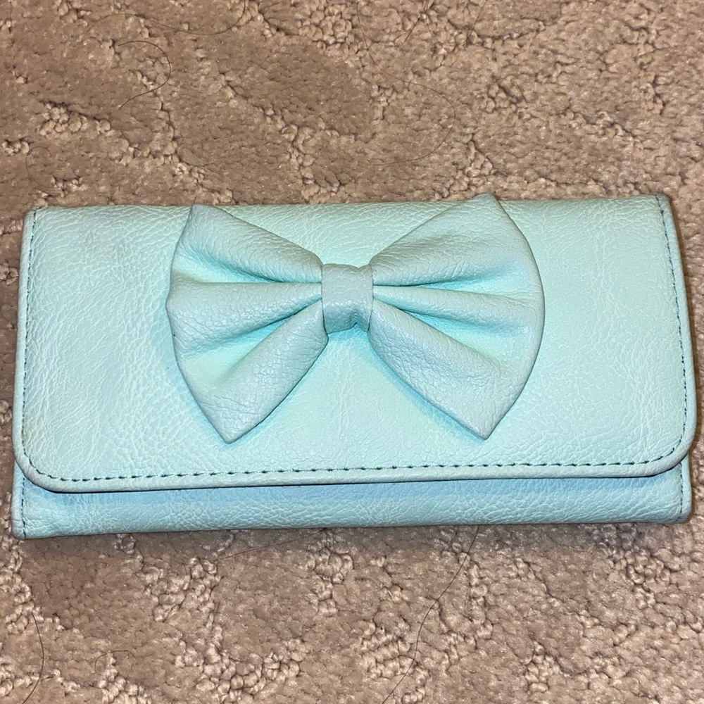 buttoned wallet